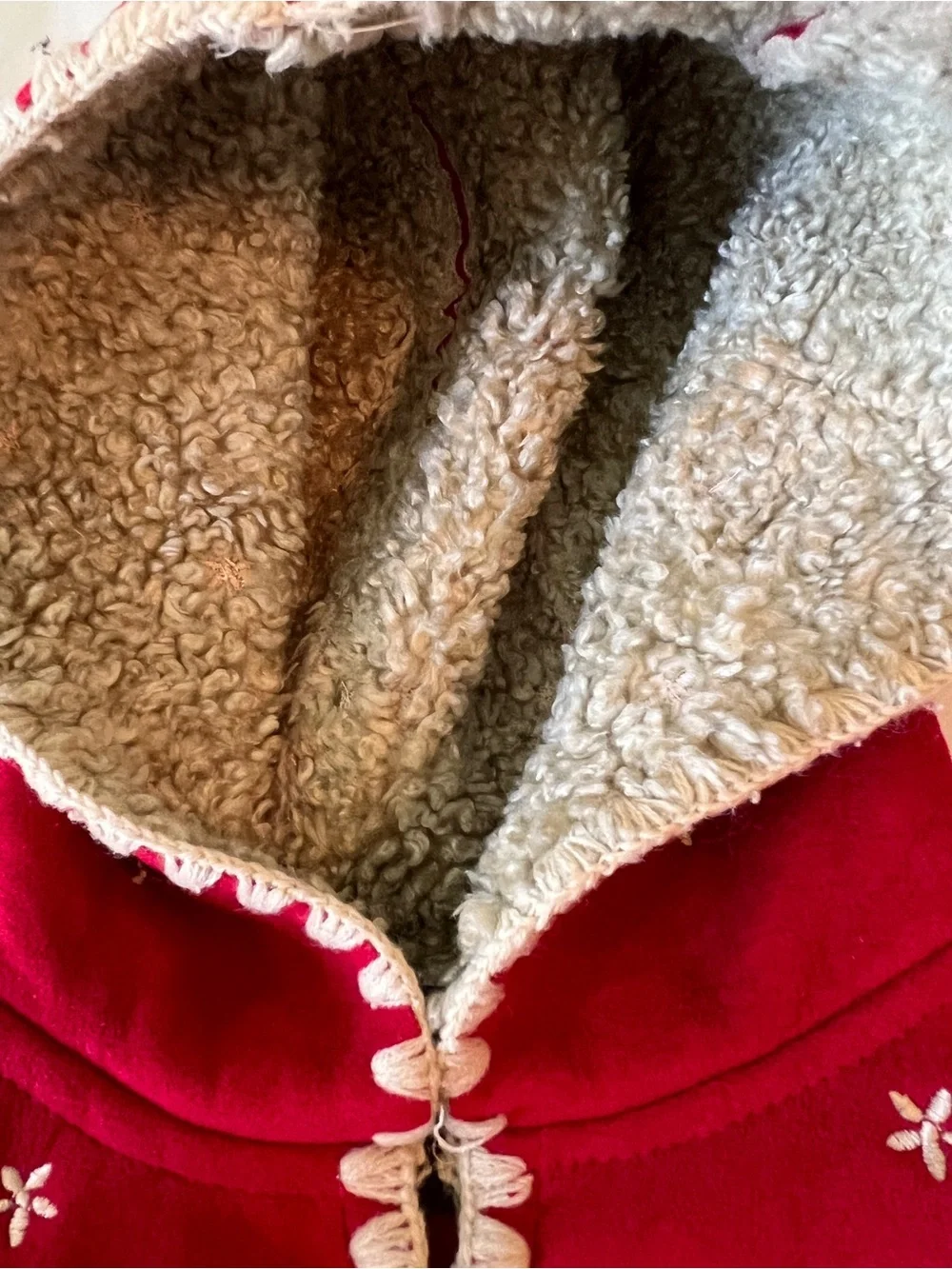 Vintage Gap Girls' toddler 2T Red Hooded Embroidered Coat